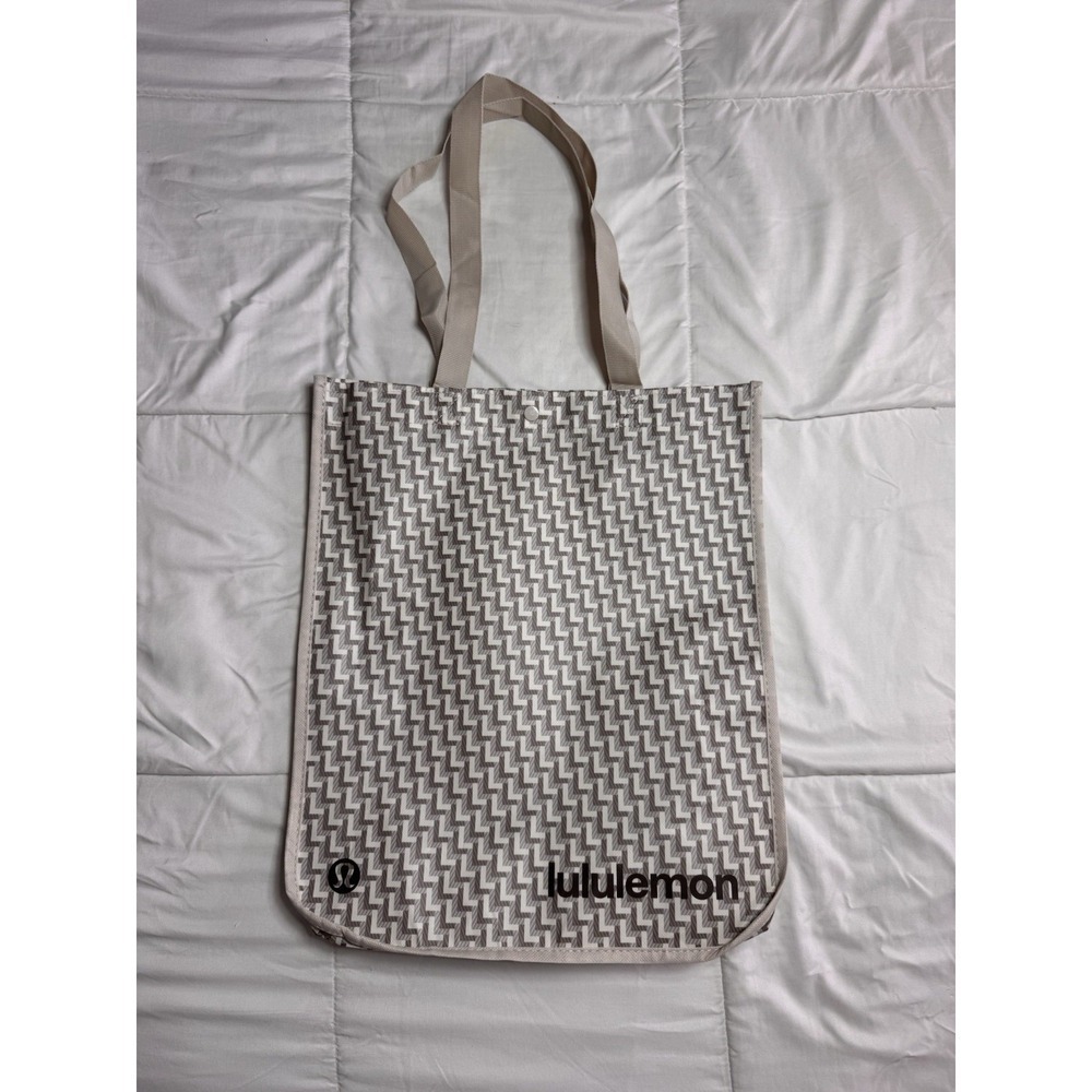 NEW Gray Lululemon Reusable Tote Shopping Bag Holiday Print "L" Pattern 2025